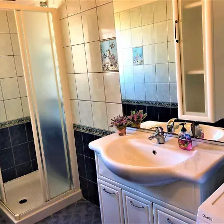 In - Istrien 33930 Apartment